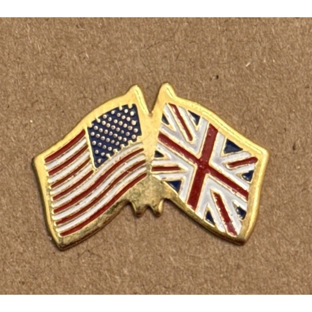 USA United sates UK United Kingdom Union Jack Flag Gold Lapel Pin VTG